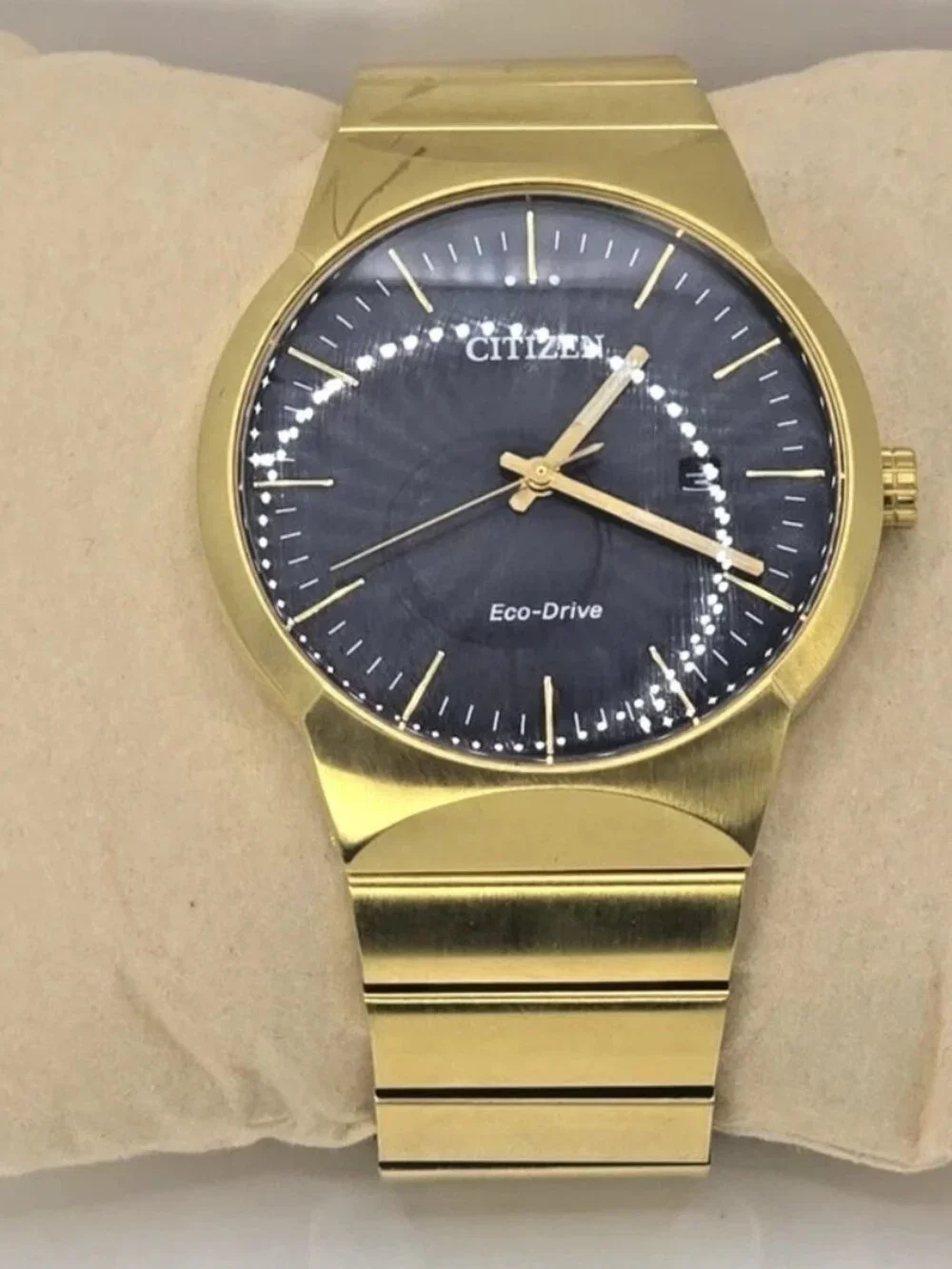 Citizen Eco-Drive E111 Blue Dial Gold Tone Mens Watch 40mm Date Bracelet 100M